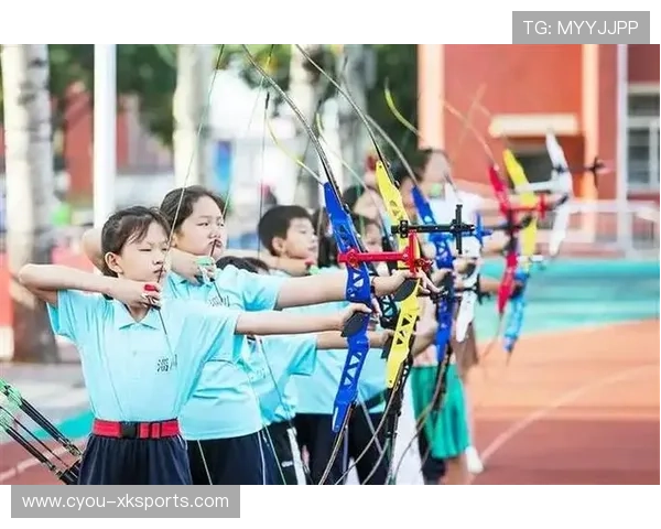 射箭学院加强青少年训练营的家长参与与沟通机制，射箭馆培训